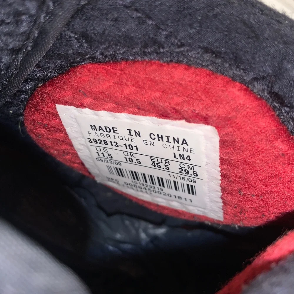 Nike dynamic sneakers